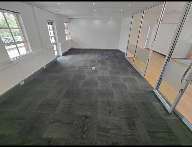 426M² OFFICE TO LET IN FOURWAYS